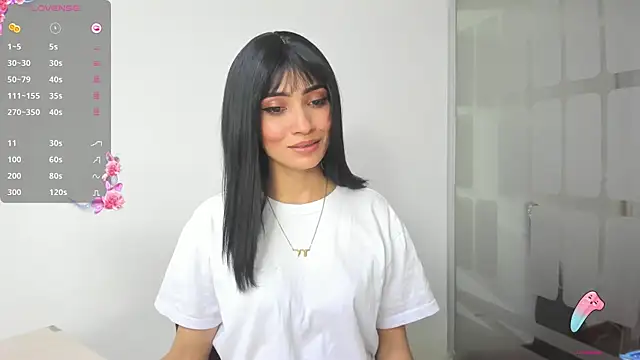 chloehanna online show from 13, 4, 2026