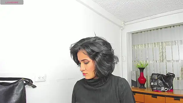 chloehanna online show from 12, 11, 2025