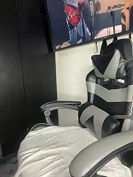 tattyHot95 online show from 17, 4, 2026