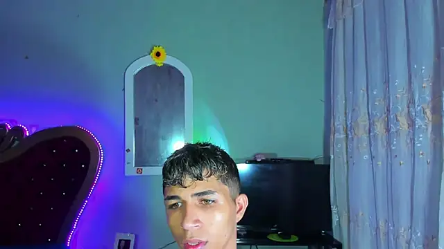 boyswantingplay online show from 7, 3, 2026