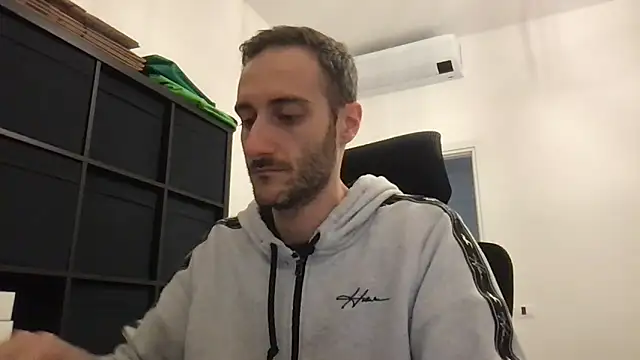 LukaShyGuy online show from 26, 11, 2025