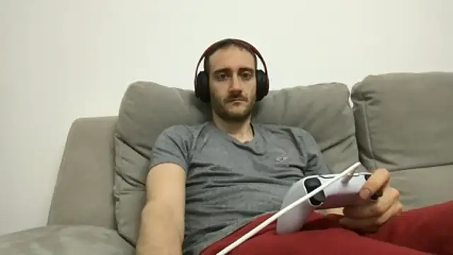 Snapshot of LukaShyGuy chatting on 22, 5, 2026 LukaShyGuy online show from 22, 5, 2026
