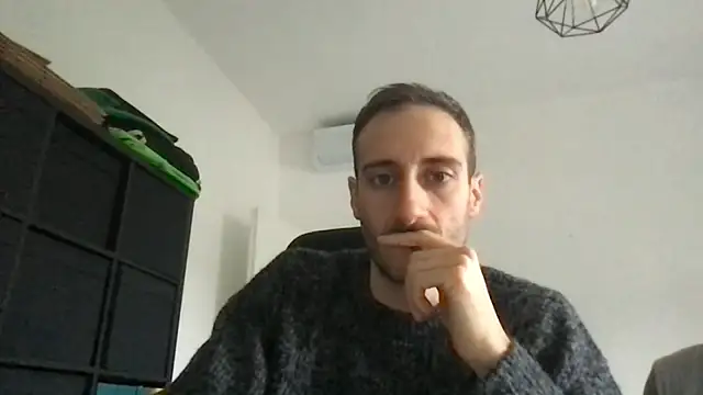 LukaShyGuy online show from 16, 12, 2025