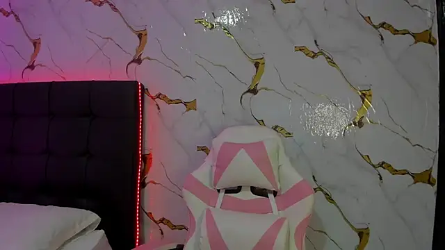 Snapshot of Scarlet_DLuce chatting on 24, 5, 2026 Scarlet DLuce online show from 24, 5, 2026