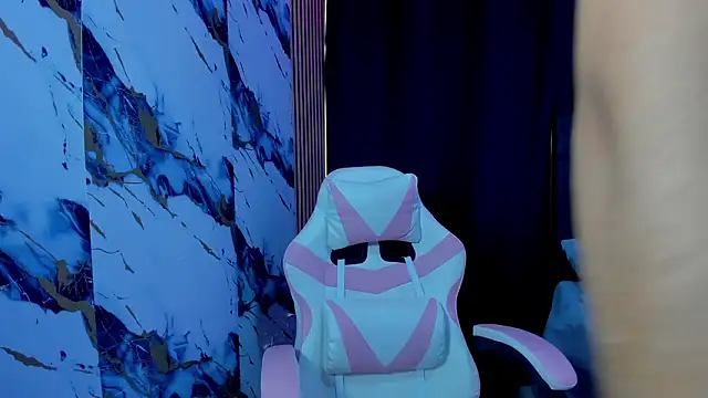 Scarlet DLuce online show from 19, 2, 2026