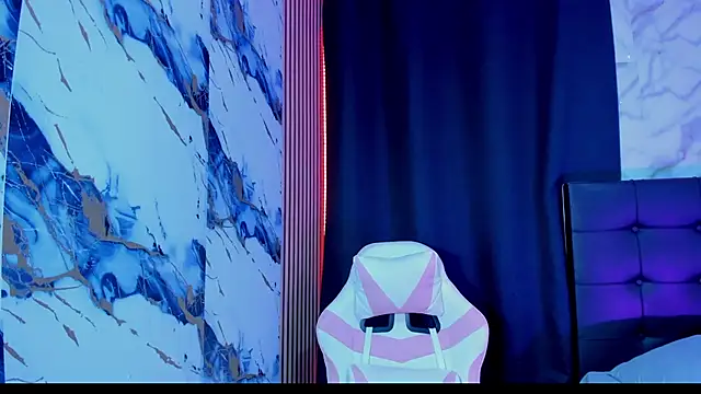 Scarlet DLuce online show from 5, 2, 2026