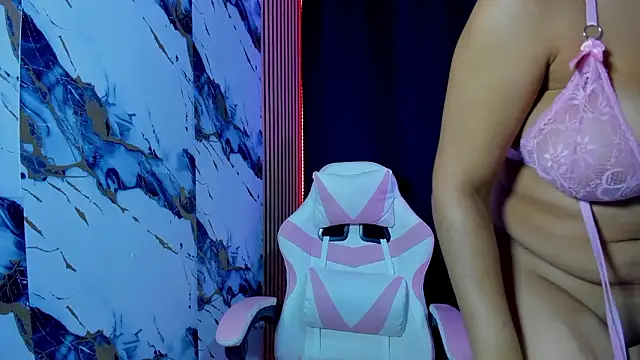 Scarlet DLuce online show from 24, 2, 2026