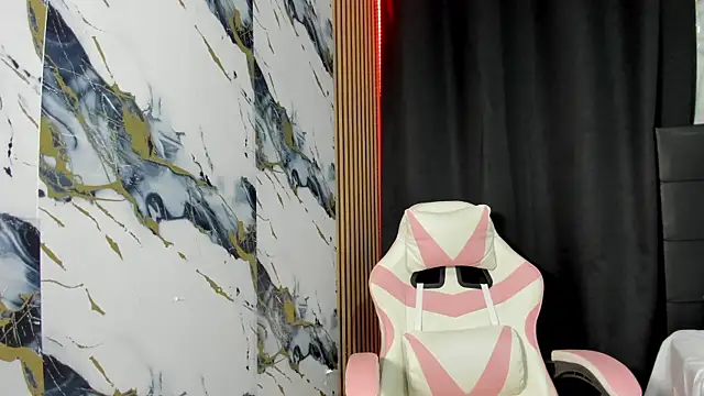 Scarlet DLuce online show from 7, 1, 2026