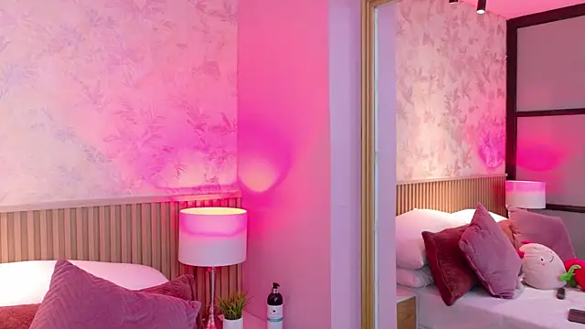 AdelineJhones online show from 8, 3, 2026