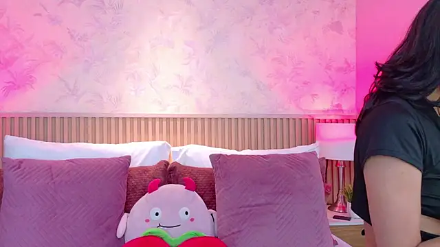 AdelineJhones online show from 24, 2, 2026