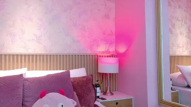 AdelineJhones online show from 10, 3, 2026