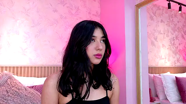 AdelineJhones online show from 18, 11, 2025