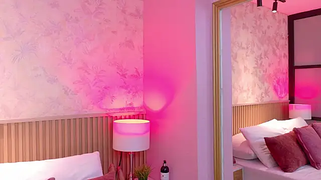 AdelineJhones online show from 7, 3, 2026