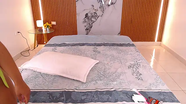 rosselyn  online show from 20, 3, 2026