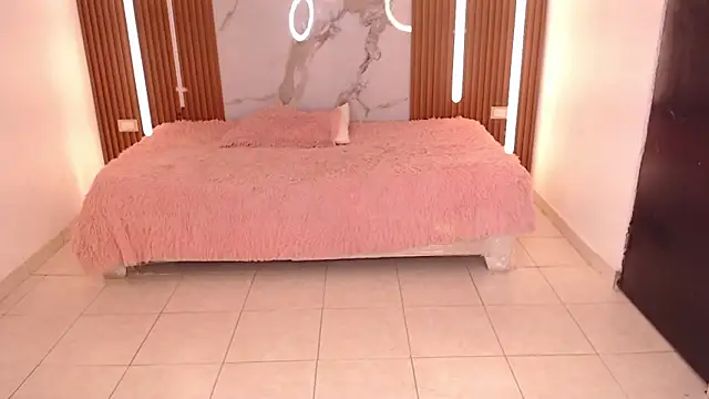 rosselyn  online show from 22, 11, 2025