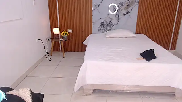 rosselyn  online show from 24, 2, 2026