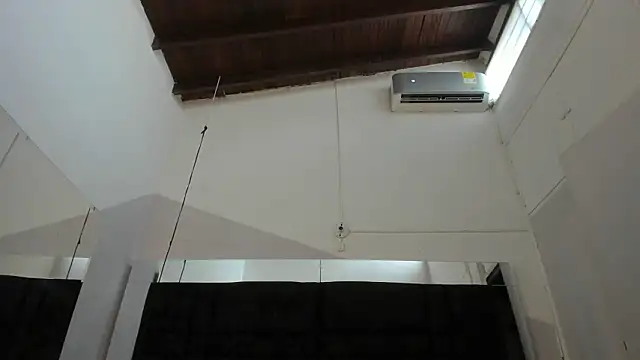 EmmadaSilva online show from 28, 3, 2026