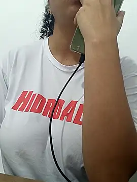 Bruninhadeusa online show from 8, 4, 2026