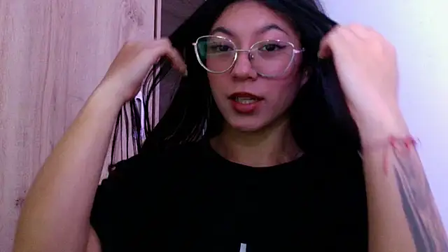 Snapshot of LissyM chatting on 1, 5, 2026 LissyM online show from 1, 5, 2026