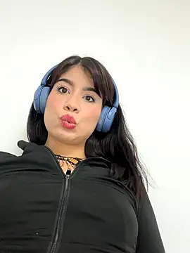 LisaMartinez34 online show from 4, 11, 2025