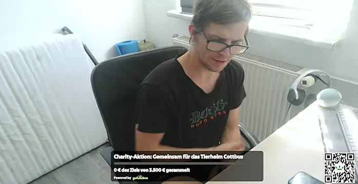 StephPra94 online show from 8, 6, 2026