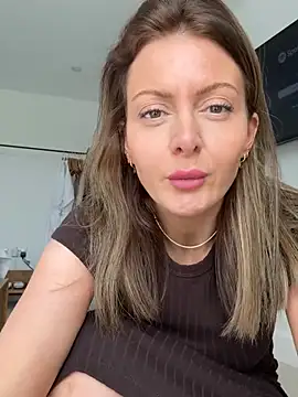 Lovelavender  online show from 16, 4, 2026