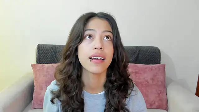 emily jonessxx online show from 5, 12, 2025