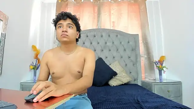 Snapshot of LiamANDJordan chatting on 14, 12, 2025 LiamANDJordan online show from 14, 12, 2025