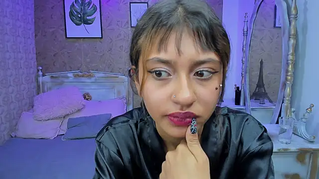 Snapshot of Noa_clk chatting on 22, 10, 2025 Noa clk online show from 22, 10, 2025