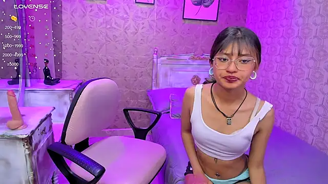 Snapshot of Noa_clk chatting on 27, 11, 2025 Noa clk online show from 27, 11, 2025