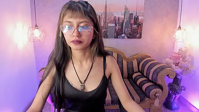 Snapshot of Noa_clk chatting on 23, 10, 2025 Noa clk online show from 23, 10, 2025