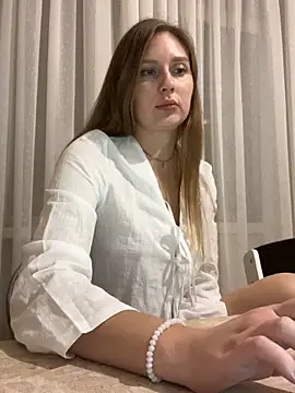 Snapshot of Elina1 chatting on 29, 11, 2025 Elina1 online show from 29, 11, 2025