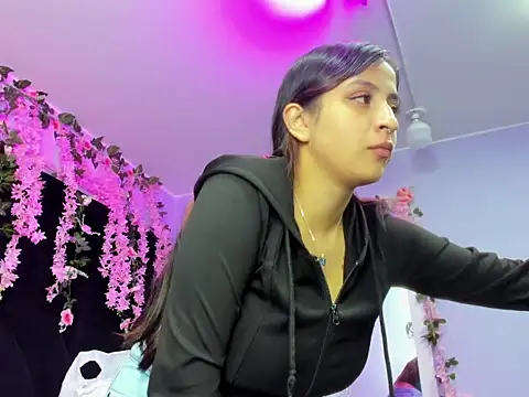 Gabyy Cooper  online show from 29, 3, 2026