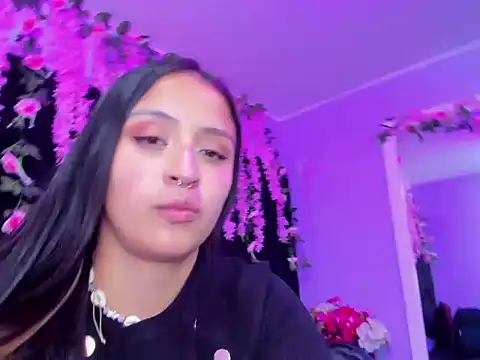 Snapshot of Gabyy_Cooper_ chatting on 21, 5, 2026 Gabyy Cooper online show from 21, 5, 2026