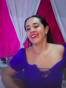 Snapshot of FreyayEros chatting on 23, 10, 2025 FreyayEros online show from 23, 10, 2025