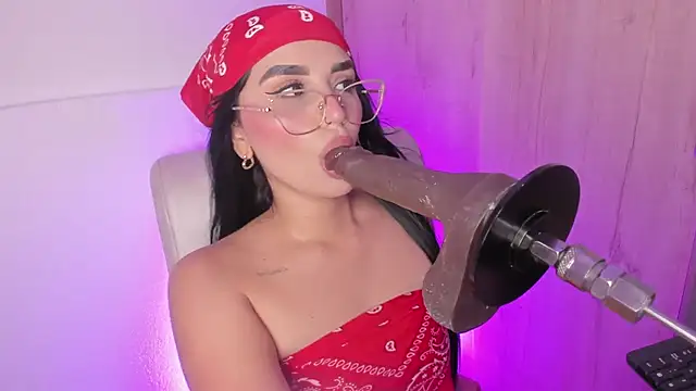 laana foxx online show from 7, 3, 2026