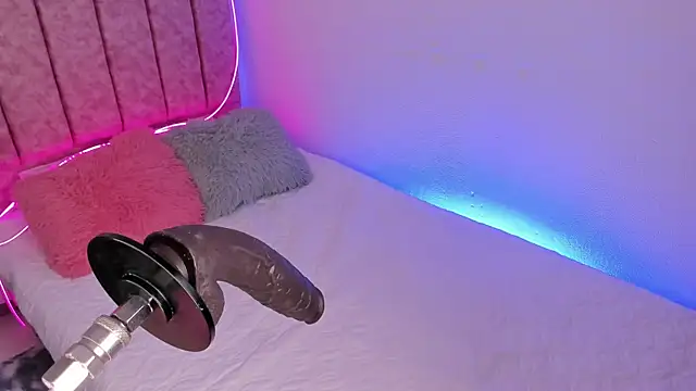 Snapshot of laana_foxx chatting on 18, 5, 2026 laana foxx online show from 18, 5, 2026