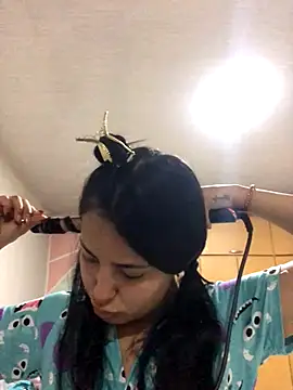 MAVI EC online show from 4, 11, 2025