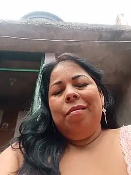 Snapshot of mother2-divorced chatting on 4, 7, 2026 mother2-divorced online show from 4, 7, 2026