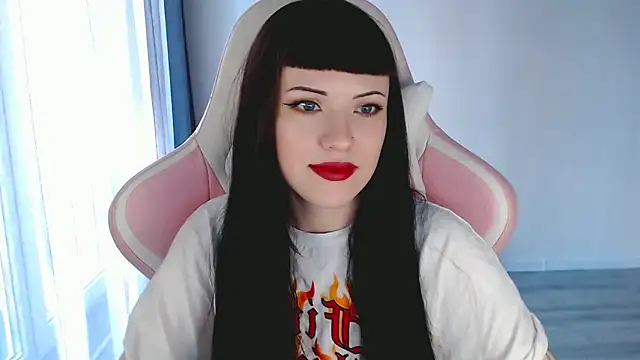 Snapshot of astra_rift chatting on 21, 4, 2026 astra rift online show from 21, 4, 2026
