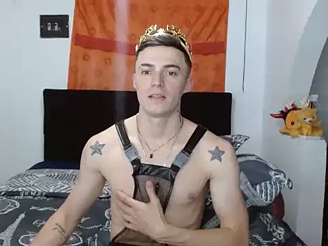 Snapshot of Ken_bigcum_77 chatting on 23, 10, 2025 Ken bigcum 77 online show from 23, 10, 2025