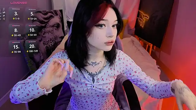 Snapshot of Emma_Kirks chatting on 15, 5, 2026 Emma Kirks online show from 15, 5, 2026