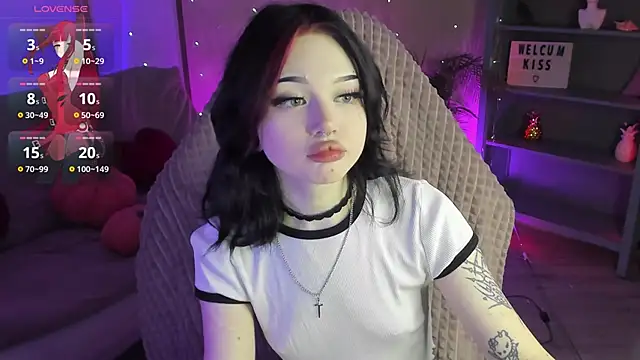 Snapshot of Emma_Kirks chatting on 21, 5, 2026 Emma Kirks online show from 21, 5, 2026