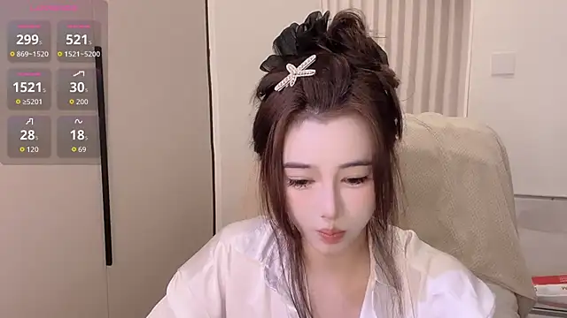 Follyise online show from 11, 11, 2025