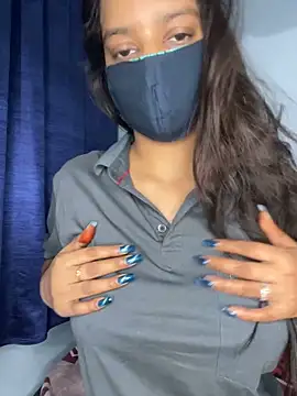 Snapshot of Cute_Marina chatting on 27, 10, 2025 Cute Marina online show from 27, 10, 2025