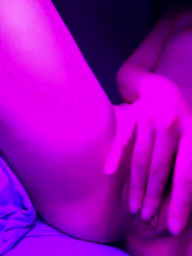 LunaKissing online show from 24, 10, 2025