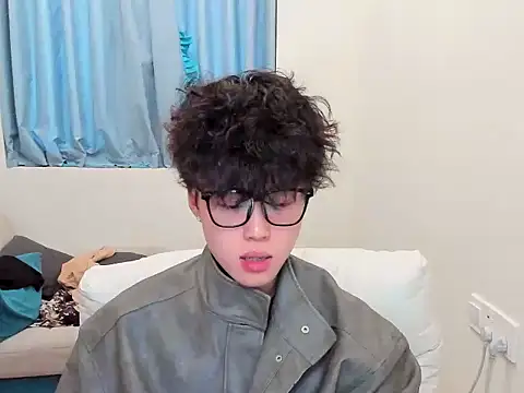 L1kuto online show from 8, 11, 2025