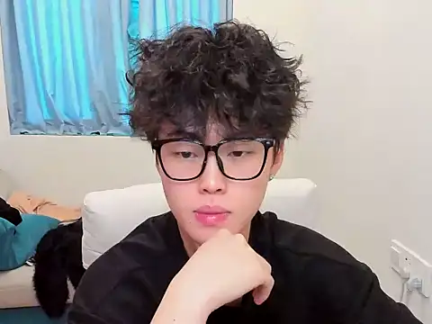 L1kuto online show from 7, 11, 2025