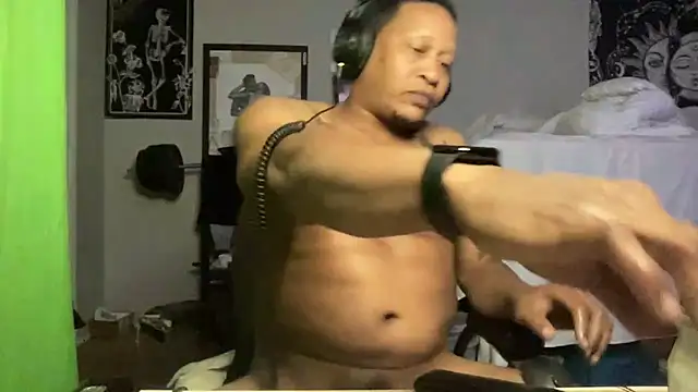 OnGodV1Ooutta10 online show from 3, 11, 2025