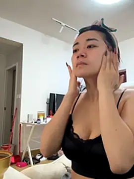 Snapshot of vivi-tara chatting on 8, 11, 2025 vivi-tara online show from 8, 11, 2025